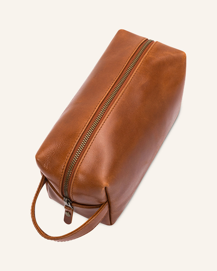 Leather washbag Everest