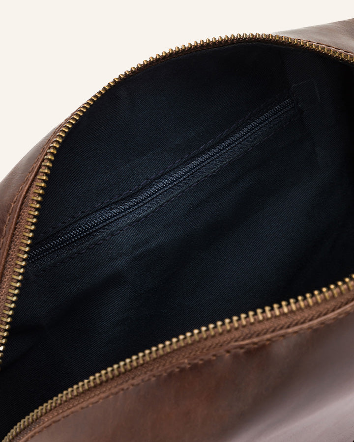 Leather washbag Everest
