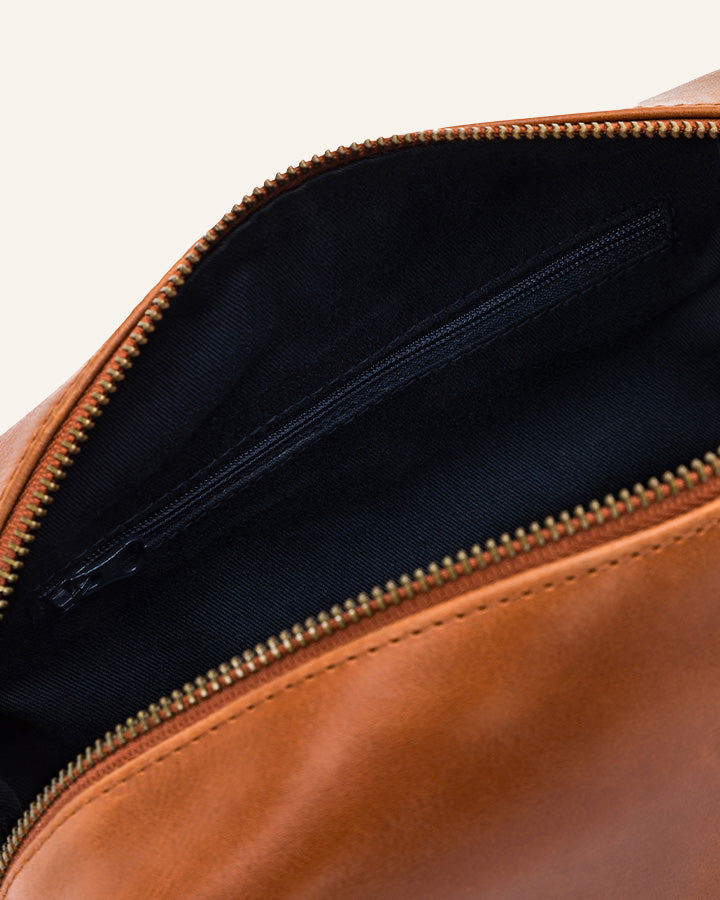 Leather washbag Everest